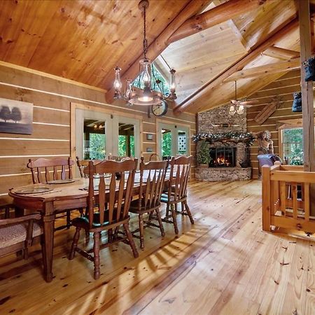 فيلا بلو ريدجفي Waterfront Mountain Cabin With Hot Tub المظهر الخارجي الصورة