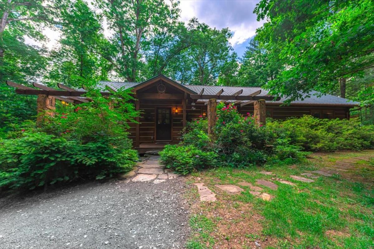 فيلا بلو ريدجفي Waterfront Mountain Cabin With Hot Tub المظهر الخارجي الصورة