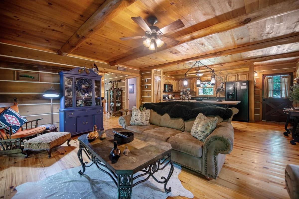 فيلا بلو ريدجفي Waterfront Mountain Cabin With Hot Tub المظهر الخارجي الصورة