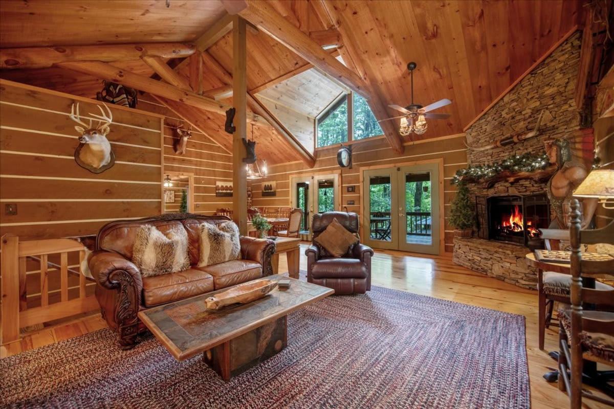 فيلا بلو ريدجفي Waterfront Mountain Cabin With Hot Tub المظهر الخارجي الصورة