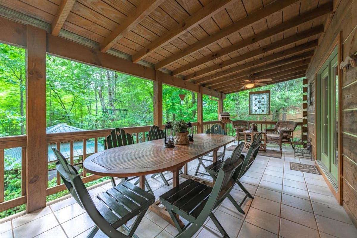 فيلا بلو ريدجفي Waterfront Mountain Cabin With Hot Tub المظهر الخارجي الصورة