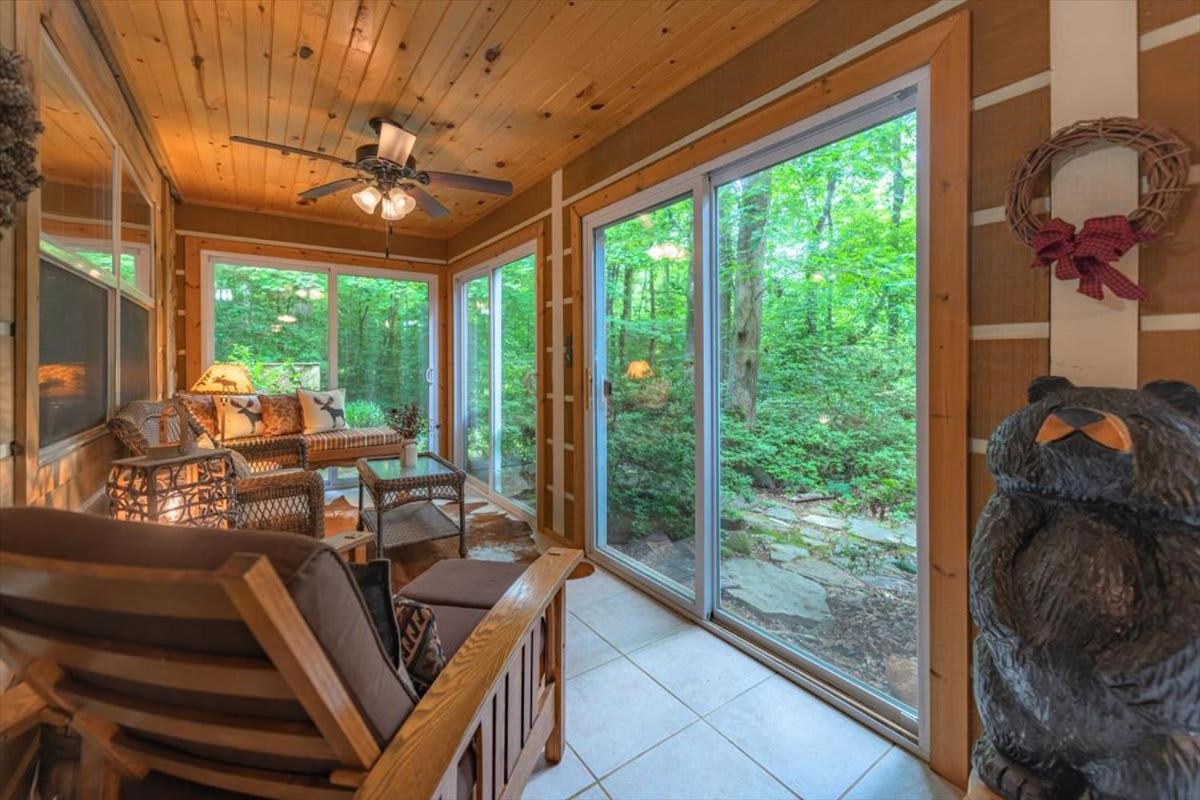 فيلا بلو ريدجفي Waterfront Mountain Cabin With Hot Tub المظهر الخارجي الصورة